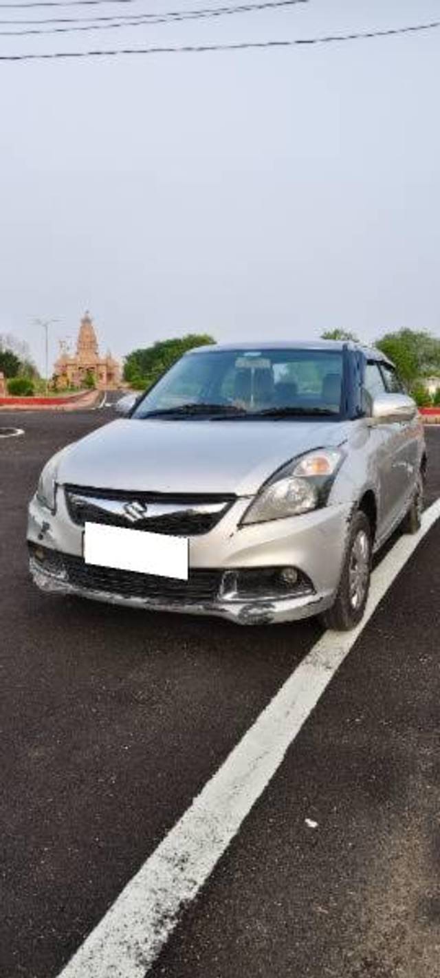 https://images10.gaadi.com/usedcar_image/4557224/original/processed_e336589a-6cd2-46ef-9198-08546c68778d.jpg?imwidth=6402