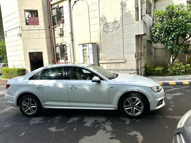 https://images10.gaadi.com/usedcar_image/4557279/original/55bd50ee8f6da67f9d5da58aae02217a.jpg?imwidth=6401