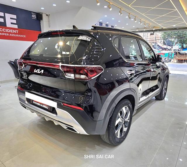 https://images10.gaadi.com/usedcar_image/4557288/original/processed_8d1975267ae310b5dfd6369c9c0dfc93.jpg?imwidth=6402