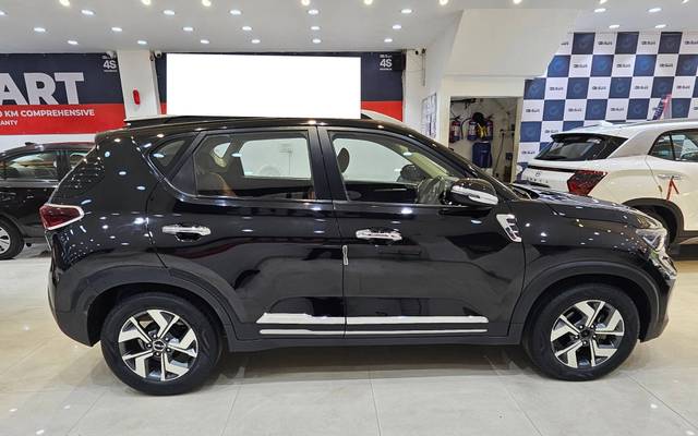 https://images10.gaadi.com/usedcar_image/4557288/original/processed_ecc077e1b5817fd722f136ce8b06386a.jpg?imwidth=6401
