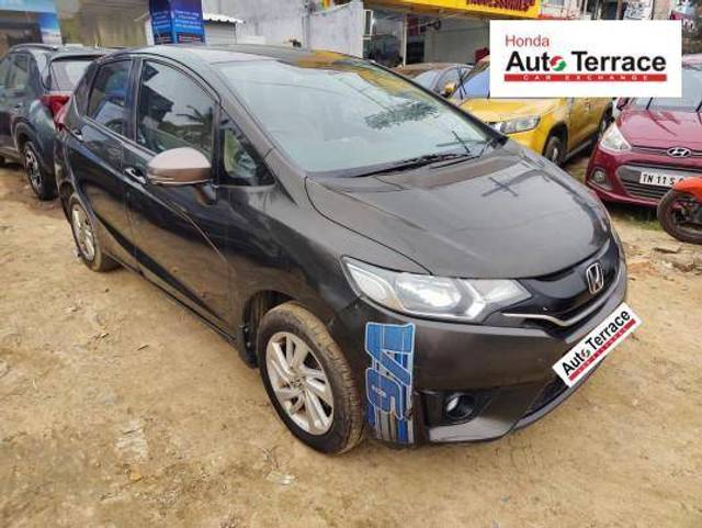 https://images10.gaadi.com/usedcar_image/4557305/original/29b73503f6788814371bbe411b1c9aa4.jpeg?imwidth=6400
