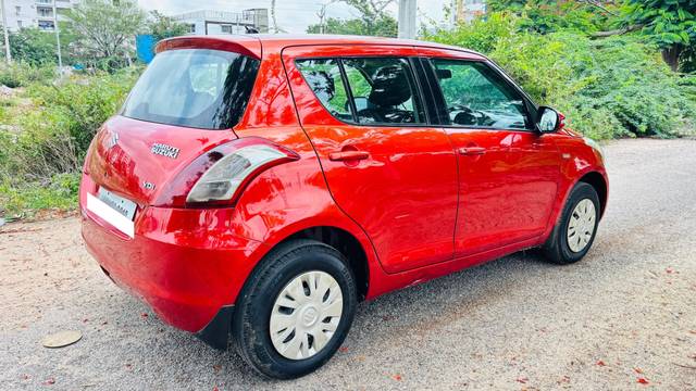 https://images10.gaadi.com/usedcar_image/4557320/original/processed_72b791f07382514ebddd6005b84101ab.jpg?imwidth=6401