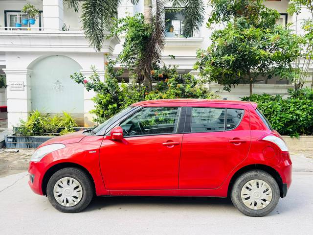 https://images10.gaadi.com/usedcar_image/4557320/original/processed_e1752398bda7f27446bdbe73a174567a.jpg?imwidth=6402