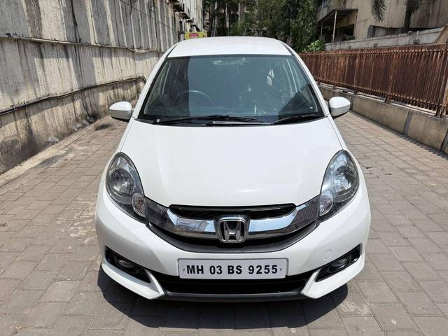 https://images10.gaadi.com/usedcar_image/4557322/original/processed_84d6fd2b9147be6059d03e51789fe324.jpeg?imwidth=6402