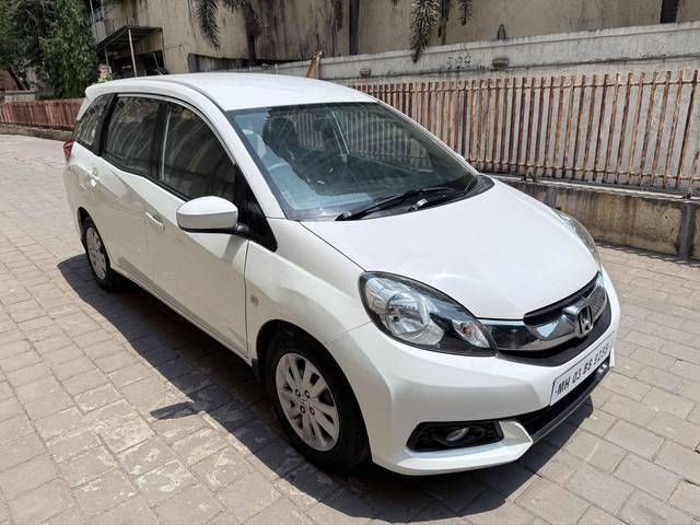 https://images10.gaadi.com/usedcar_image/4557322/original/processed_bf18332f5a28fa08763ac970c79d5ee1.jpeg?imwidth=6400