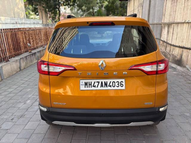 https://images10.gaadi.com/usedcar_image/4557351/original/processed_b636b4cfffc5efcc05918c5a19118e47.jpeg?imwidth=6401