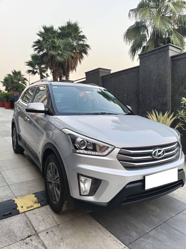 https://images10.gaadi.com/usedcar_image/4557356/original/processed_951c9ccce98cfa878b090e950f488575.jpg?imwidth=6400
