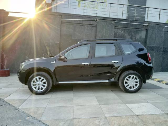 https://images10.gaadi.com/usedcar_image/4557361/original/processed_798bd108c19279b9e38129b3ad08225b.jpg?imwidth=6402