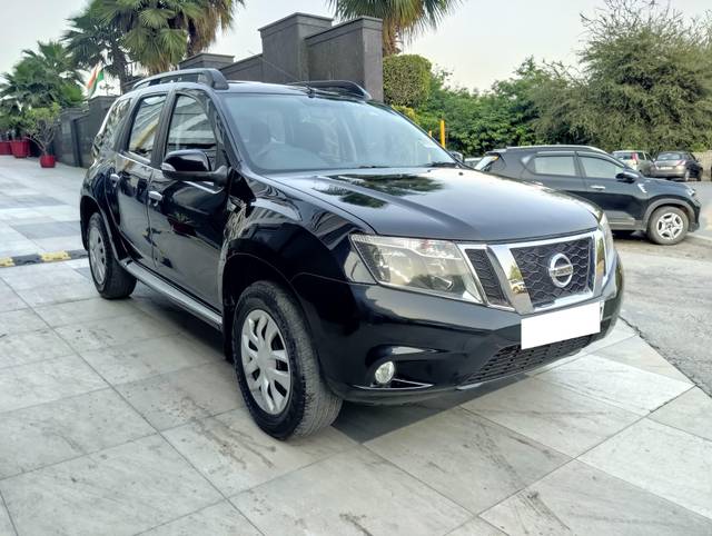https://images10.gaadi.com/usedcar_image/4557361/original/processed_8e1a358819d52480cbb1451160d7835e.jpg?imwidth=6400
