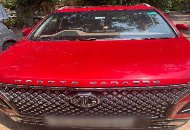 https://images10.gaadi.com/usedcar_image/4557387/original/9f9c3f15-b86b-4db3-995f-eca08eae7083.?imwidth=6400