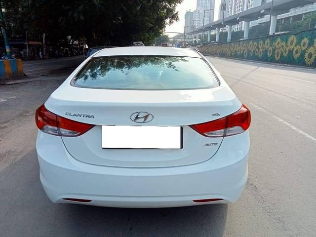 https://images10.gaadi.com/usedcar_image/4557423/original/processed_9c445f0c38cde391ccd9f87e3eb85f0e.jpg?imwidth=6401
