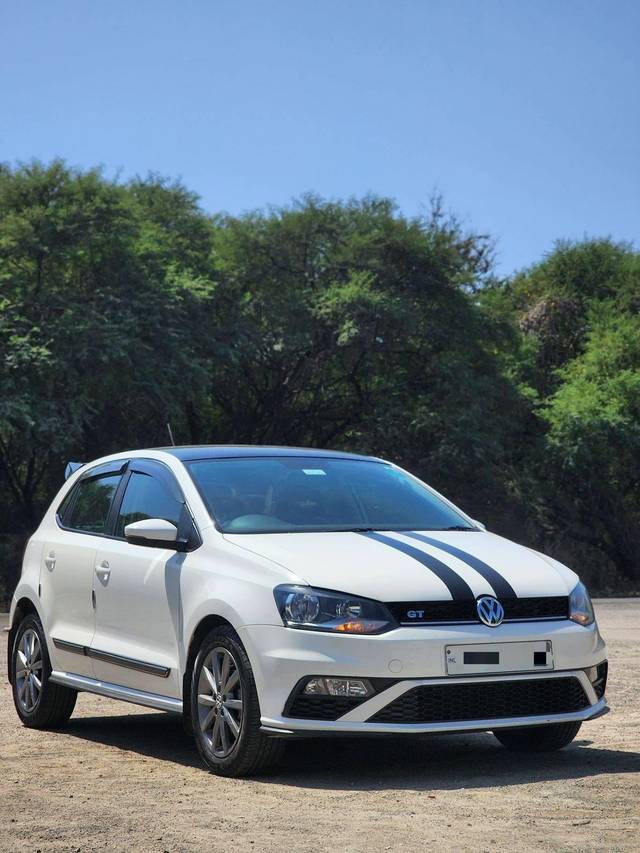https://images10.gaadi.com/usedcar_image/4557451/original/processed_e15dbeabc601b55eff8b421874eb9658.jpg?imwidth=6400