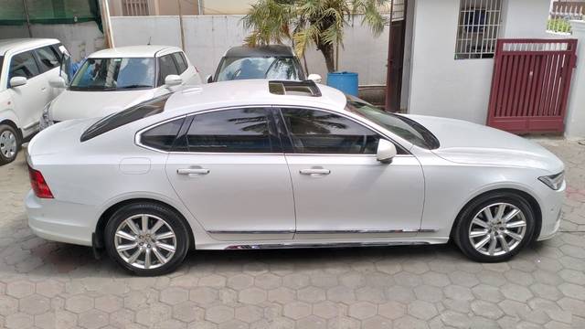 https://images10.gaadi.com/usedcar_image/4557452/original/9ab3c19b0d2a8fdd17a815abda692497.jpeg?imwidth=6401