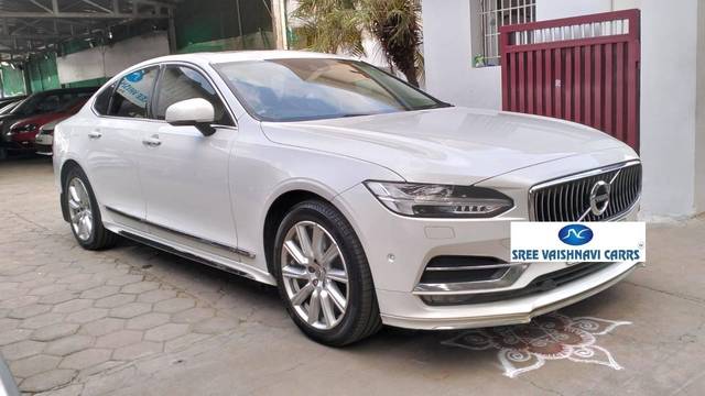 https://images10.gaadi.com/usedcar_image/4557452/original/processed_82e681bc0a8cbdccf9372086abf52e72.jpeg?imwidth=6400