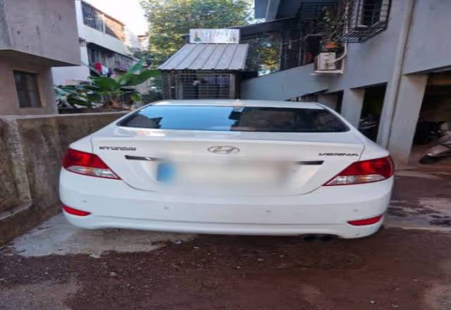https://images10.gaadi.com/usedcar_image/4557455/original/b70876b8-bf2f-48e1-87ae-984754ad0d0e.?imwidth=6401