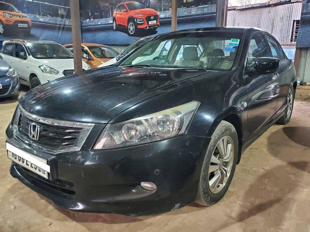 https://images10.gaadi.com/usedcar_image/4557462/original/processed_20f0eb36690f8d4d6866991a25127030.jpg?imwidth=6402