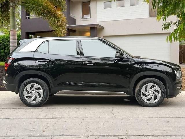 https://images10.gaadi.com/usedcar_image/4557463/original/processed_3f96ddce3eb105bdbbbd6cea29fc4518.jpg?imwidth=6401