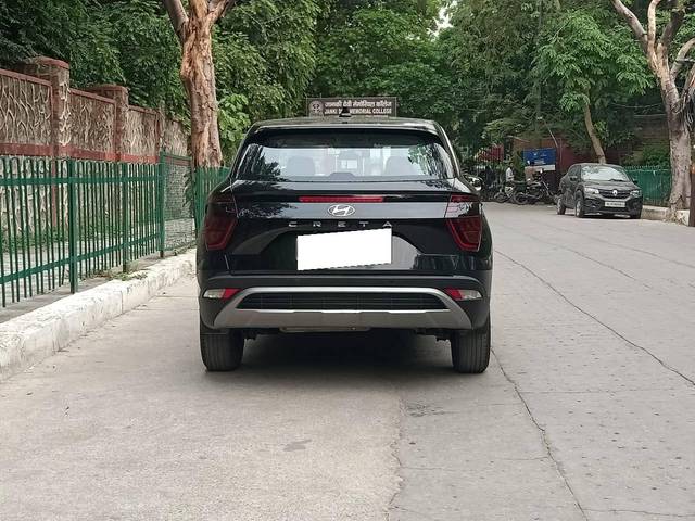 https://images10.gaadi.com/usedcar_image/4557463/original/processed_4c70fc2f1e21f1a5ff7f187729dd468a.jpg?imwidth=6402