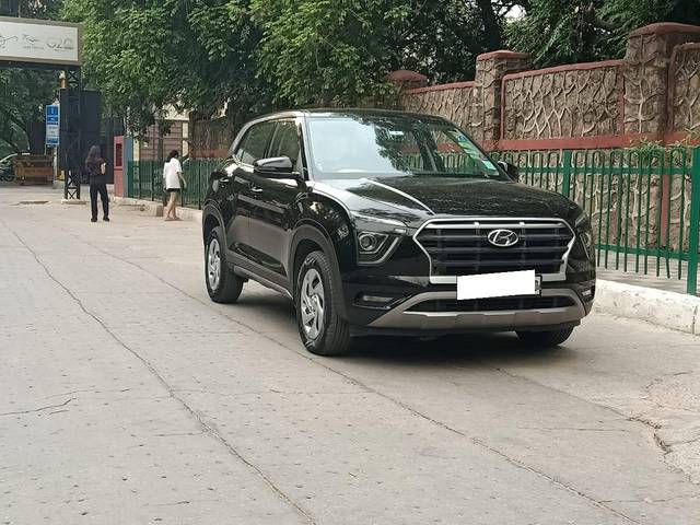 https://images10.gaadi.com/usedcar_image/4557463/original/processed_eba1d9d41fa49dfdb9e436b4bce308a3.jpg?imwidth=6400