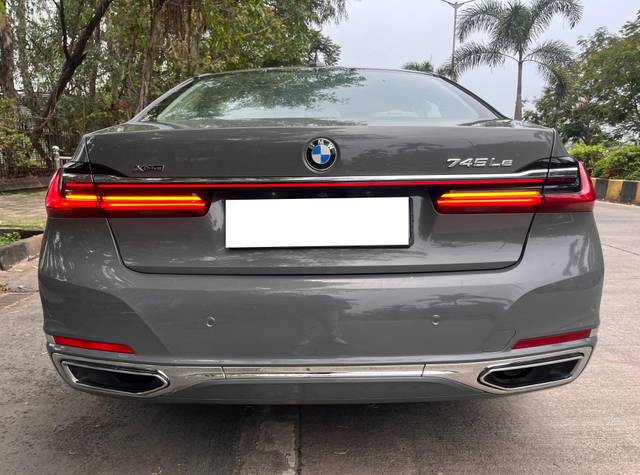 https://images10.gaadi.com/usedcar_image/4557468/original/processed_3b3cc299127bad031247fd3fbcee3b5a.jpg?imwidth=6401