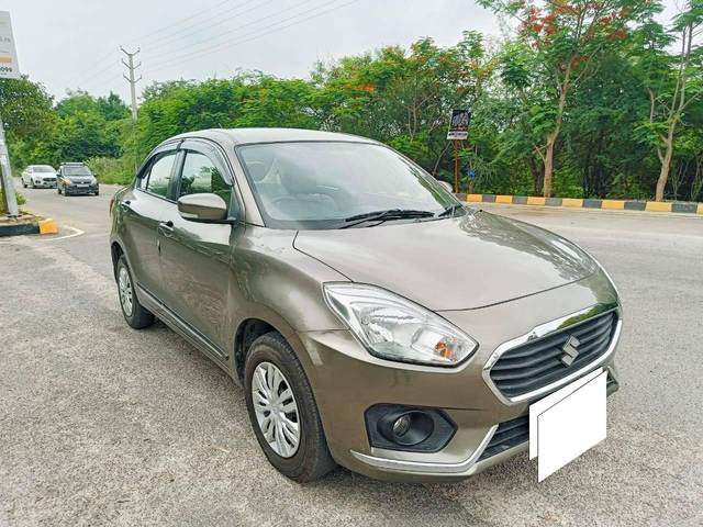 https://images10.gaadi.com/usedcar_image/4557484/original/processed_542b195cfbdc1cd1ed7b826c45a0f523.jpg?imwidth=6400