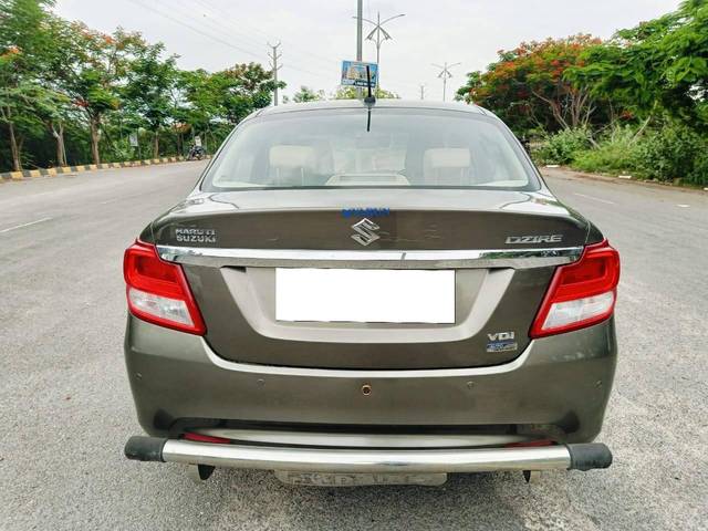 https://images10.gaadi.com/usedcar_image/4557484/original/processed_daff9db87940913578aca72fc75dbd99.jpg?imwidth=6402