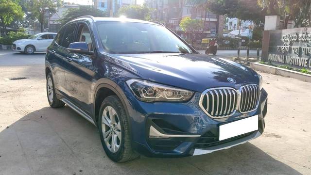 https://images10.gaadi.com/usedcar_image/4557558/original/processed_95335d64f089ab33a190431f6073127c.jpg?imwidth=6401
