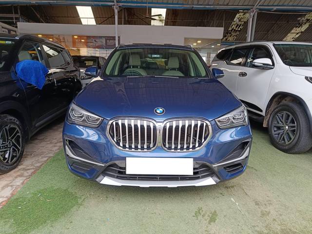 https://images10.gaadi.com/usedcar_image/4557558/original/processed_b903280a8a043aed76001d0b270546be.jpg?imwidth=6400