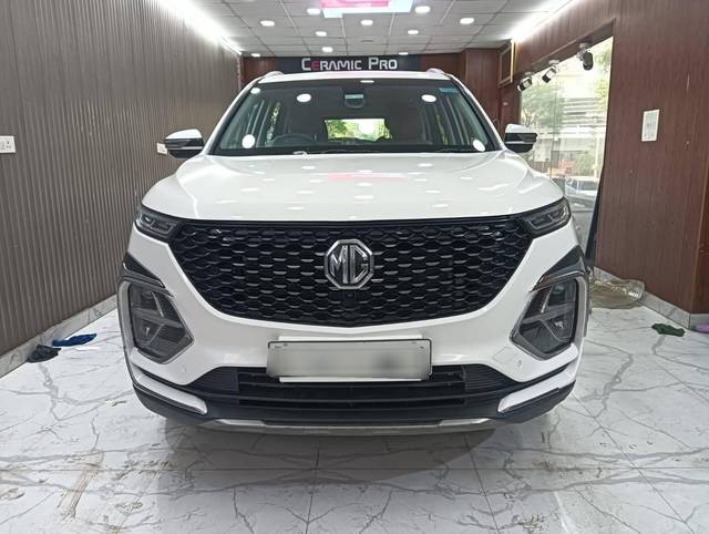 https://images10.gaadi.com/usedcar_image/4557573/original/processed_9a41c21250a740388d7ab5b9c4ebf4f8.jpg?imwidth=6402