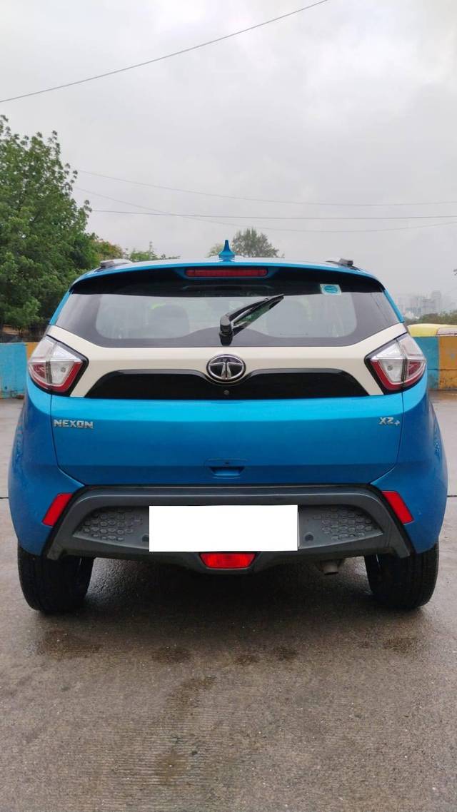 https://images10.gaadi.com/usedcar_image/4557575/original/processed_337998cb89b69632a58ad54ee736da3a.jpg?imwidth=6401