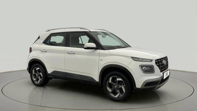 https://images10.gaadi.com/usedcar_image/4557576/original/dd420333a8470041c3becac2f0026977.jpg?imwidth=6400