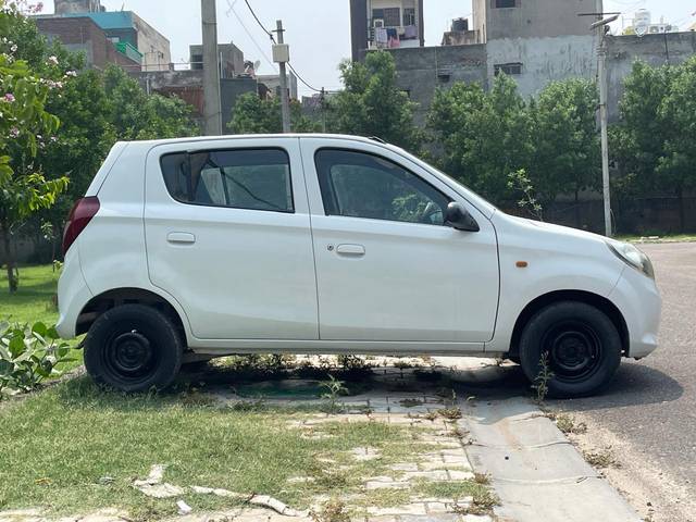 https://images10.gaadi.com/usedcar_image/4557580/original/afa77e5a4fa368bd3cb29bfacc05f16a.jpg?imwidth=6401