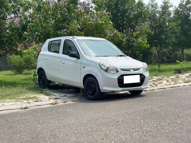 https://images10.gaadi.com/usedcar_image/4557580/original/processed_a9309332d2909d569fcb2b4b3e7c52d0.jpg?imwidth=6400