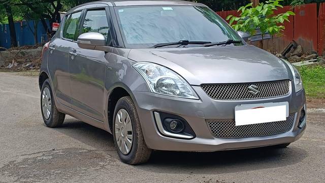 https://images10.gaadi.com/usedcar_image/4557587/original/processed_dcf355ddc7eec6550a26c93fb03915ad.jpg?imwidth=6400