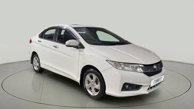 https://images10.gaadi.com/usedcar_image/4557588/original/a4e1c54f9ab87a05a9e7e08b7bc210fc.jpg?imwidth=6400