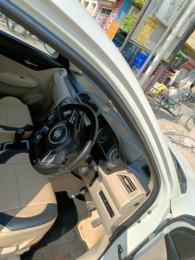 https://images10.gaadi.com/usedcar_image/4557591/original/83f8f9050c49070ba4e028f0106e0c3f.jpg?imwidth=6402