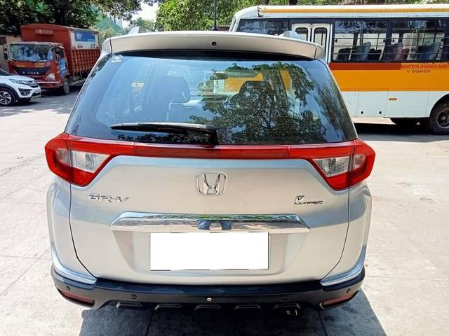 https://images10.gaadi.com/usedcar_image/4557593/original/processed_a93c70766ce1ee2351aa4f1cc12c242c.jpg?imwidth=6402