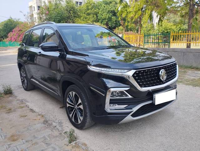 https://images10.gaadi.com/usedcar_image/4557667/original/processed_21afe1124d3ffad755e2a6771c445d59.jpg?imwidth=6400