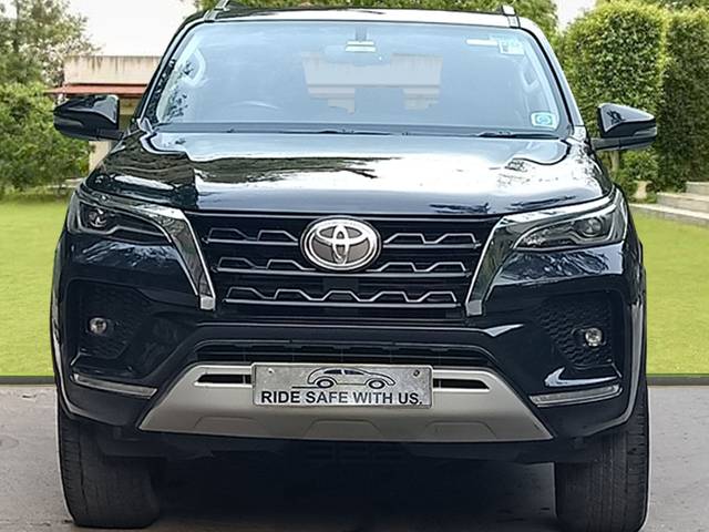 https://images10.gaadi.com/usedcar_image/4557678/original/05b2476688a7b7f5202bce743d8178de.jpg?imwidth=6402