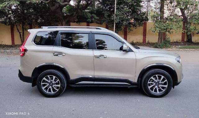 https://images10.gaadi.com/usedcar_image/4557699/original/processed_845cd7834f0da67c2c05a60e31aba375.jpg?imwidth=6401
