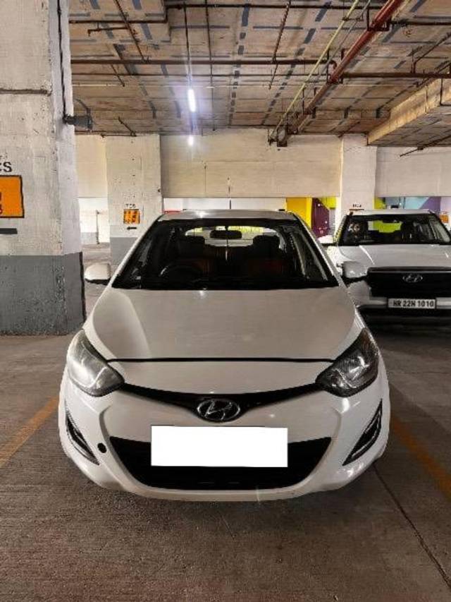 https://images10.gaadi.com/usedcar_image/4557757/original/processed_436c4847-7e0f-4ed7-93bf-b049eeaed669.jpeg?imwidth=6400
