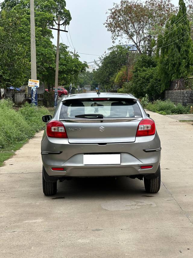 https://images10.gaadi.com/usedcar_image/4557759/original/processed_6f3ebdf985a712f6ff40108b7a9869f8.jpg?imwidth=6402