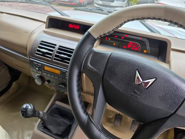 https://images10.gaadi.com/usedcar_image/4557763/original/b788d0b88c4147ee21481c14e3d62c82.jpg?imwidth=6401