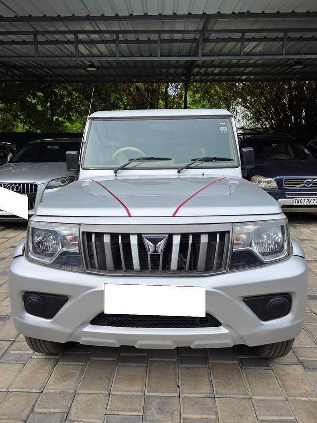 https://images10.gaadi.com/usedcar_image/4557763/original/processed_07f89a3bf645027c0a3b451f05b37c5c.jpg?imwidth=6400