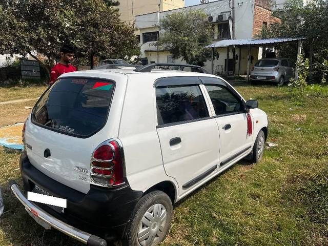 https://images10.gaadi.com/usedcar_image/4557769/original/processed_a413aa42-0b99-42b9-afc4-a977dbe653b5.jpeg?imwidth=6401