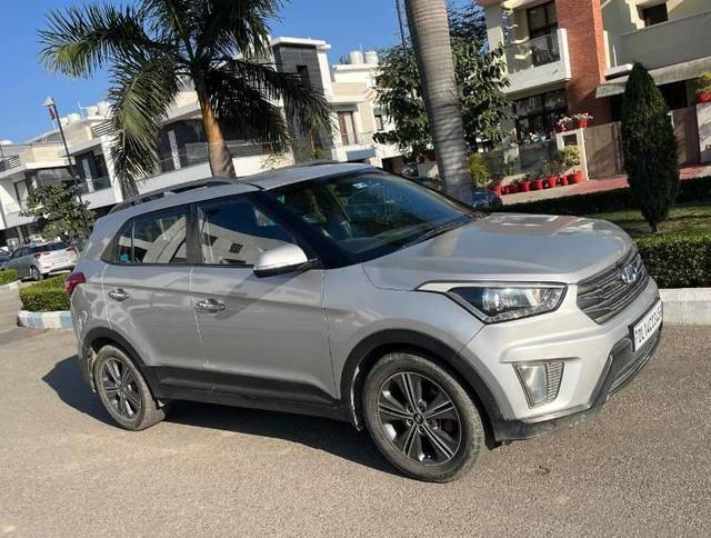 https://images10.gaadi.com/usedcar_image/4557770/original/processed_5677b7bc-8f63-4d16-aff0-629d787e58fe.jpg?imwidth=6400
