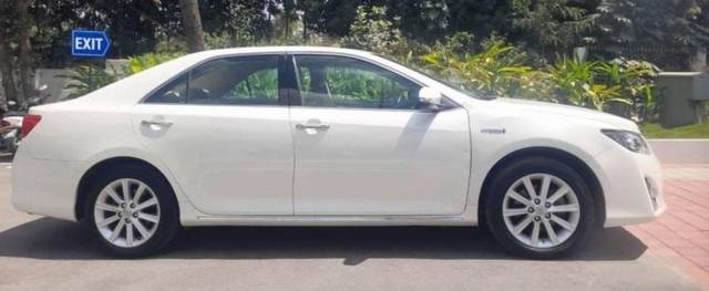 https://images10.gaadi.com/usedcar_image/4557779/original/processed_47ea9c1d-e6ad-4332-ac20-871af190f2f7.jpeg?imwidth=6401