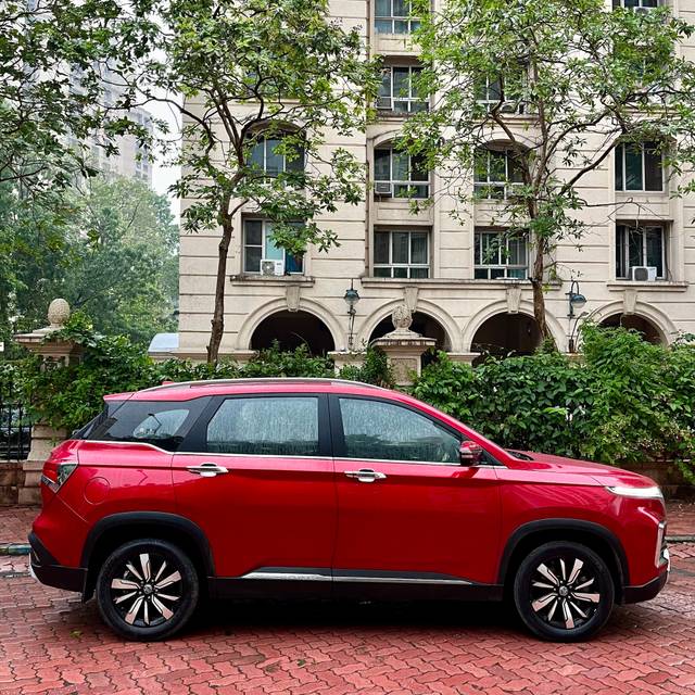 https://images10.gaadi.com/usedcar_image/4557792/original/16db38672993b442ff5e386bdc0b44ef.JPG?imwidth=6401