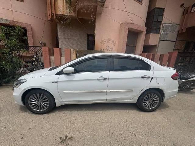 https://images10.gaadi.com/usedcar_image/4557805/original/processed_1e38f530-03fd-4e6f-90eb-c86cd9bf584e.jpeg?imwidth=6402