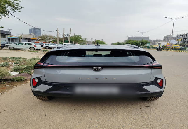 https://images10.gaadi.com/usedcar_image/4557812/original/5feae510-4199-44c3-88cc-a89e3b69d981.?imwidth=6402